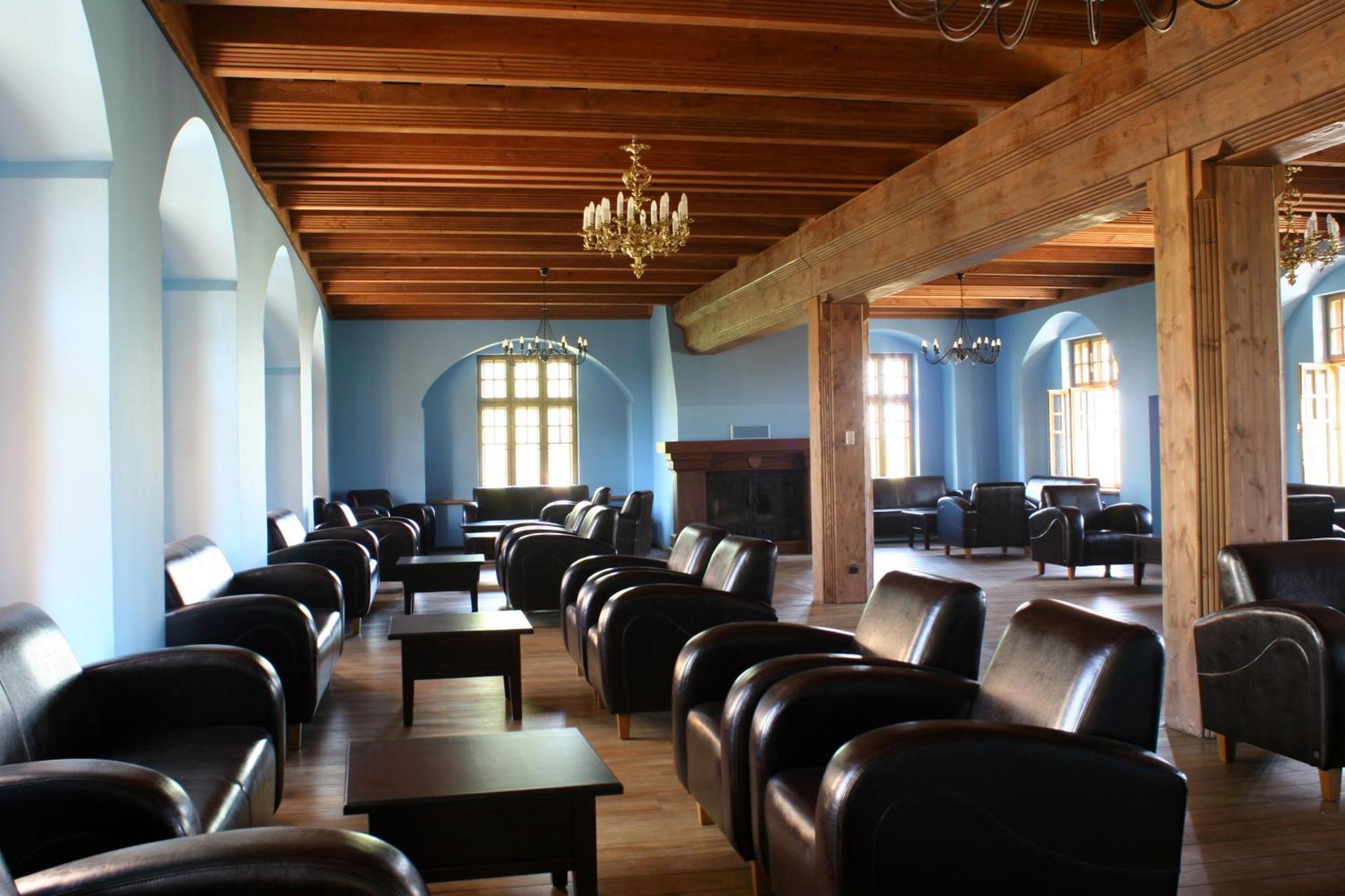 Klasztor Cedynia Hotel Extérieur photo